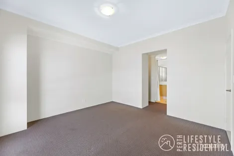 Property photo of 18 Broadhurst Way Two Rocks WA 6037