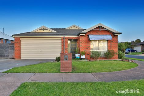 Property photo of 32 Stringy Bark Circuit Pakenham VIC 3810