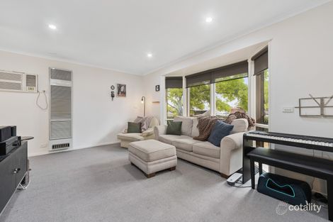 Property photo of 36 Cockatoo Drive Carrum Downs VIC 3201