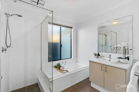 Property photo of 48 Leschenault Loop Banksia Grove WA 6031