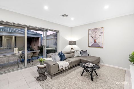 Property photo of 8 Aquila Loop Piara Waters WA 6112