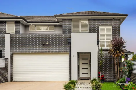 Property photo of 21A Larien Crescent Birrong NSW 2143
