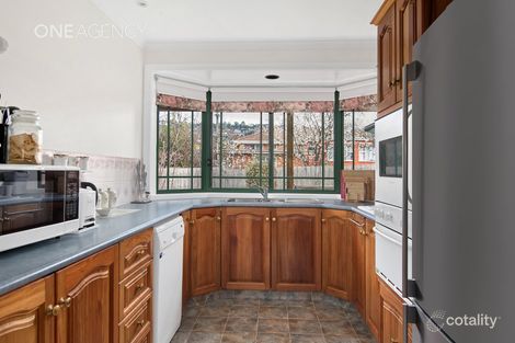 Property photo of 2/8 Holstun Place Riverside TAS 7250