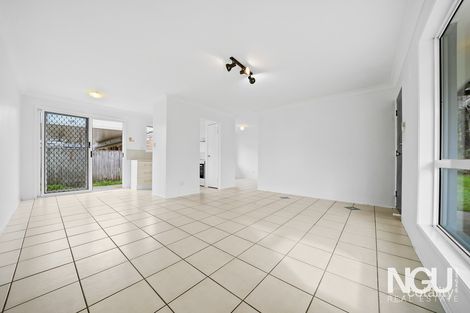 Property photo of 52 Dennis Road Springwood QLD 4127