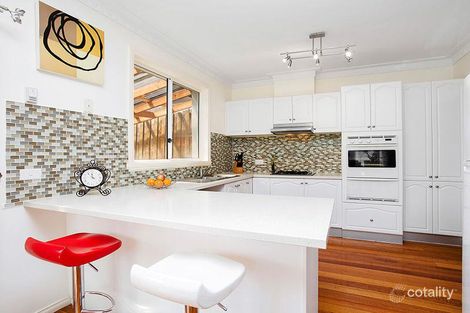 Property photo of 1/9B Weyburn Place Avondale Heights VIC 3034