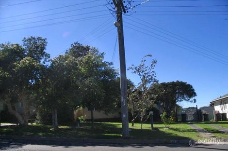 Property photo of 18 Lavis Drive Mount Warrigal NSW 2528