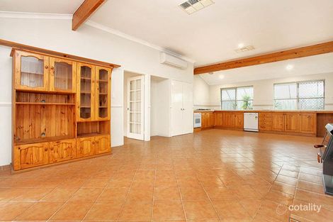 Property photo of 4 Kalee Court Huntingdale WA 6110