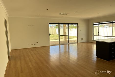 Property photo of 13 Bertha Loop Dudley Park WA 6210