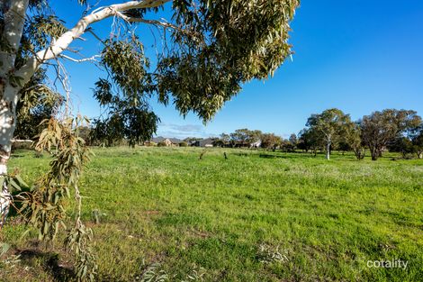 229 Eastlyn Dr, Deepdale, WA 6532