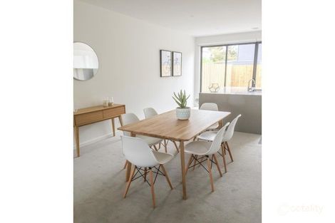 Property photo of 8 Finn Mews Blackburn North VIC 3130