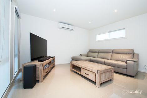 Property photo of 46A Rolloway Rise Chirnside Park VIC 3116