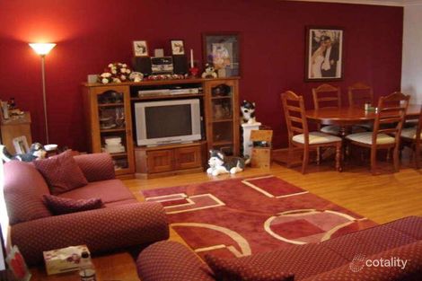 Property photo of 68 Downes Crescent Currans Hill NSW 2567