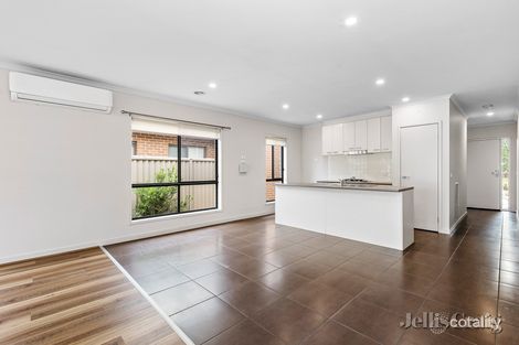 Property photo of 42 Creekstone Drive Alfredton VIC 3350