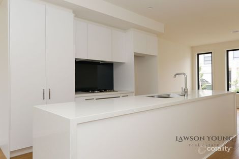 Property photo of 8 Poa Court Keysborough VIC 3173