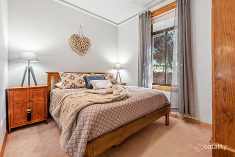Property photo of 27 Burrows Road Holder SA 5330