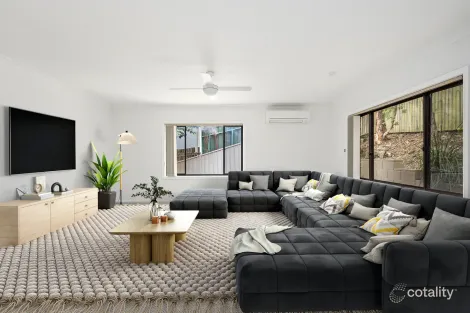 Property photo of 2/74 O'Briens Road Figtree NSW 2525