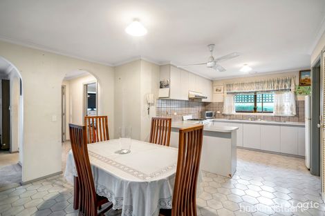 Property photo of 11 Cassowary Avenue Werribee VIC 3030