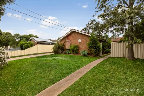 32 Learmonth Cres, Sunshine West, VIC 3020