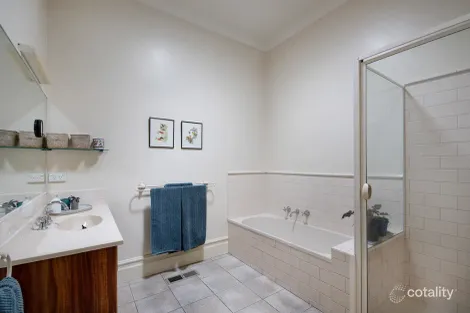 Property photo of 3 Hamlet Street Quarry Hill VIC 3550