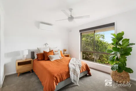 Property photo of 7 Summit Drive Kennington VIC 3550