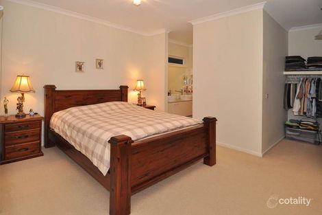 Property photo of 19 Lancefield Drive Caroline Springs VIC 3023