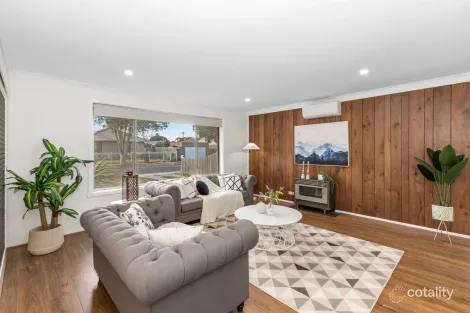 Property photo of 4 Hanleth Avenue Springvale VIC 3171
