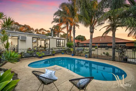 Property photo of 32 Orama Avenue Carrum Downs VIC 3201