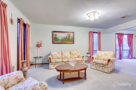 Property photo of 33 Bellevue Boulevard Hillside VIC 3037