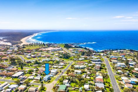 Property photo of 27 Harrison Street Dalmeny NSW 2546