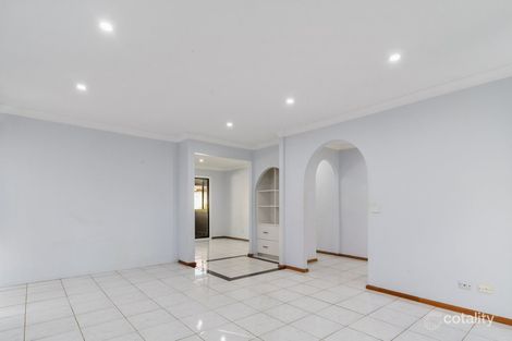 Property photo of 6 Hampshire Place Wakeley NSW 2176