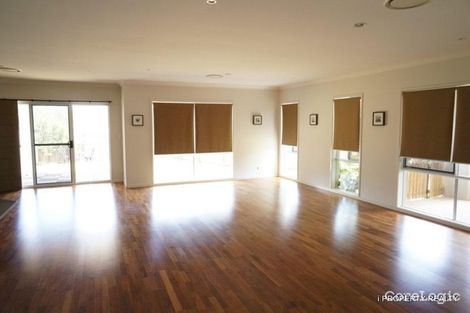 Property photo of 27 Tweeddale Circuit Drewvale QLD 4116