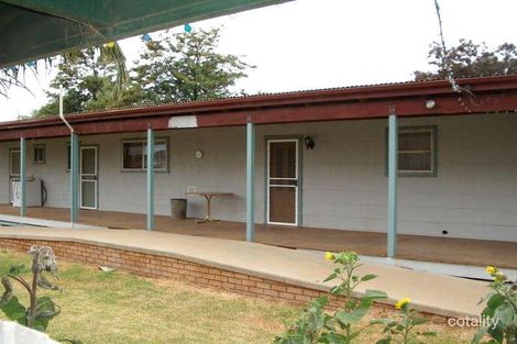 18-18a Byron St, Hillston, NSW 2675