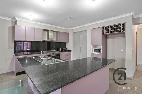 Property photo of 17 Kuranda Crescent Berwick VIC 3806