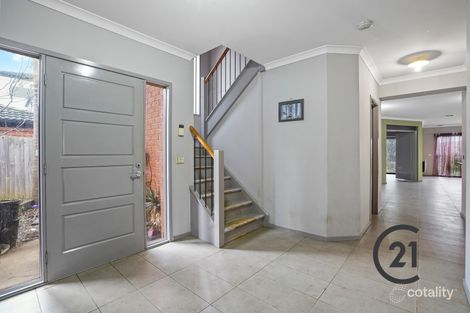 Property photo of 17 Kuranda Crescent Berwick VIC 3806