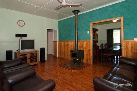 Property photo of 18 Gilmore Street Leichhardt QLD 4305