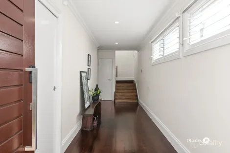 Property photo of 2/11 Stephens Street Morningside QLD 4170