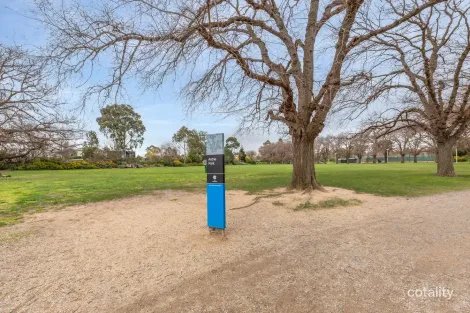 Property photo of 10/30 Oak Grove Malvern East VIC 3145