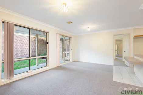 Property photo of 13 Dettmann Close Isaacs ACT 2607