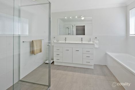 Property photo of 8 Hanover Drive Alexandra Hills QLD 4161