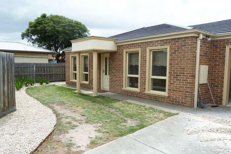 2/50 Bruce St, Bell Park, VIC 3215