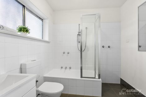 Property photo of 2/7 Burns Avenue Clayton South VIC 3169