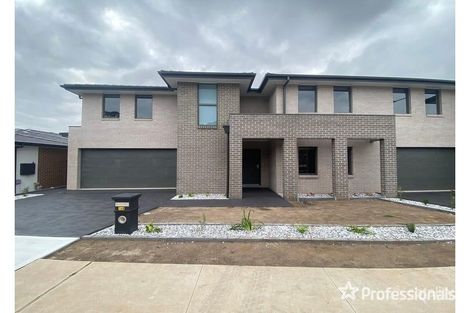 14b Ledwell Way, Oran Park, NSW 2570