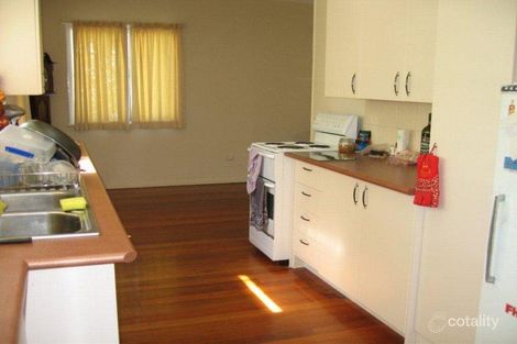 35 Disraeli St, Indooroopilly, QLD 4068