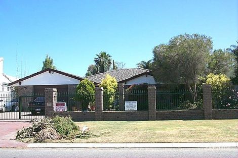 34 Kilkenny Cir, Waterford, WA 6152