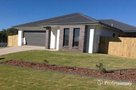8 Shearwater Dr, Glen Eden, QLD 4680