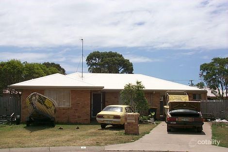 4 Seaspray Ct, Urangan, QLD 4655