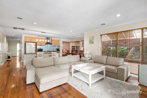 Property photo of 20 Pendulum Place Berwick VIC 3806
