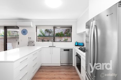 Property photo of 3/13 Yeovil Crescent Bicton WA 6157