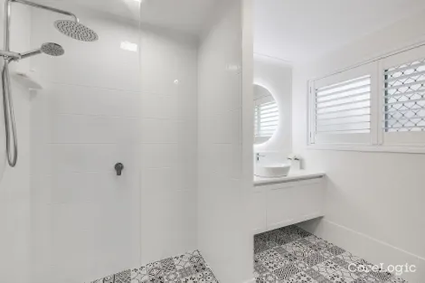 Property photo of 1/9 Emma Drive Kearneys Spring QLD 4350