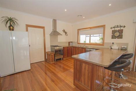 Property photo of 3 Vinery Place Kurunjang VIC 3337